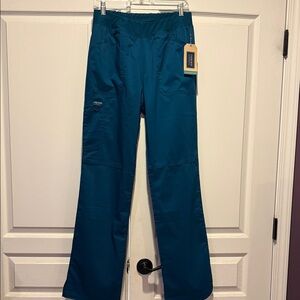 Teal Cherokee Scrubs, NEW WITH TAGS! Size Small Tall
